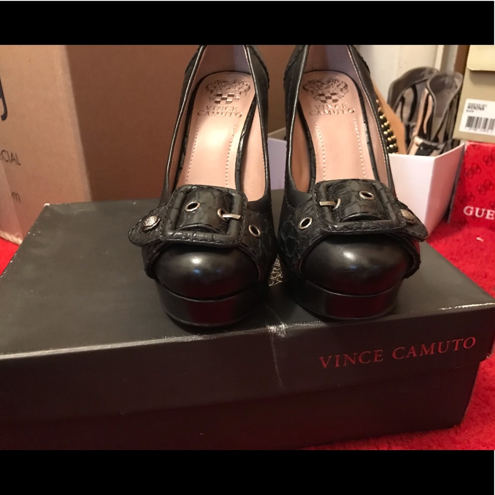 Vince Camuto Black Heels - Picture 2 of 2